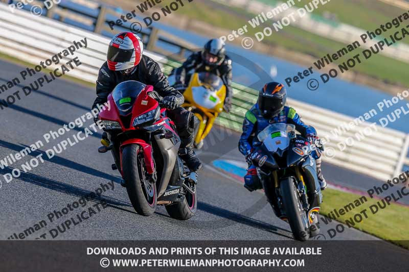 PJM Wedding Photography;enduro digital images;event digital images;eventdigitalimages;mallory park;mallory park photographs;mallory park trackday;mallory park trackday photographs;no limits trackdays;peter wileman photography;racing digital images;trackday digital images;trackday photos